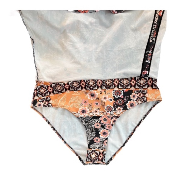 π EUC Womenβs Multi Color Floral Paisley Tankini Set | Size XL - Picture 5 of 8